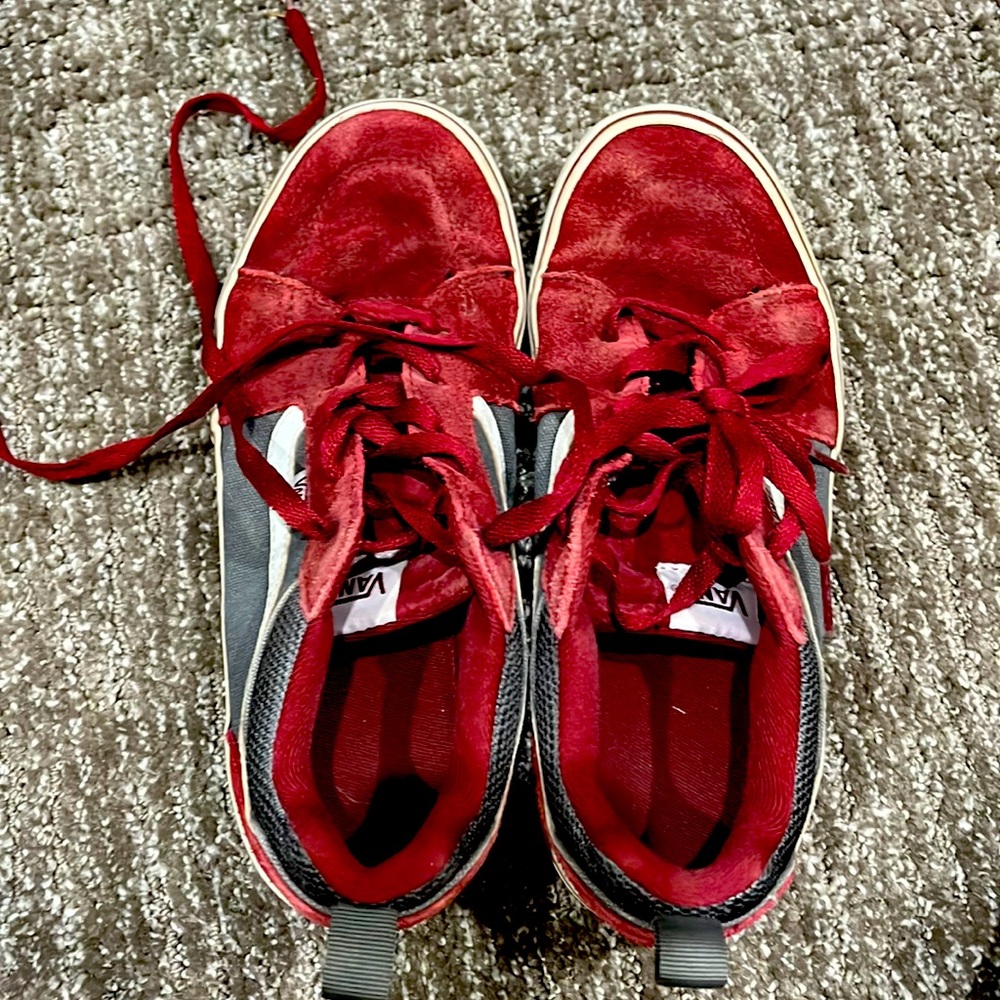 Suede Old Skool “Pomegranate” Vans